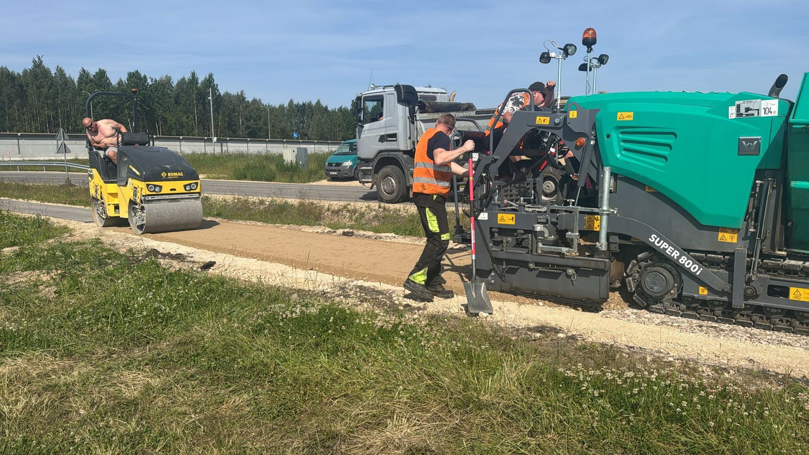 Asfalta ietves izbūve Katlakalnā — 4